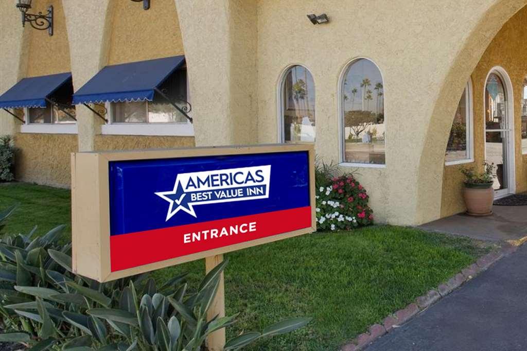 Americas Best Value Inn San Antonio Bagian luar foto
