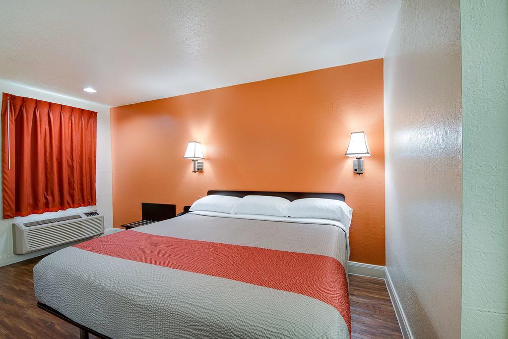 Americas Best Value Inn San Antonio Bagian luar foto